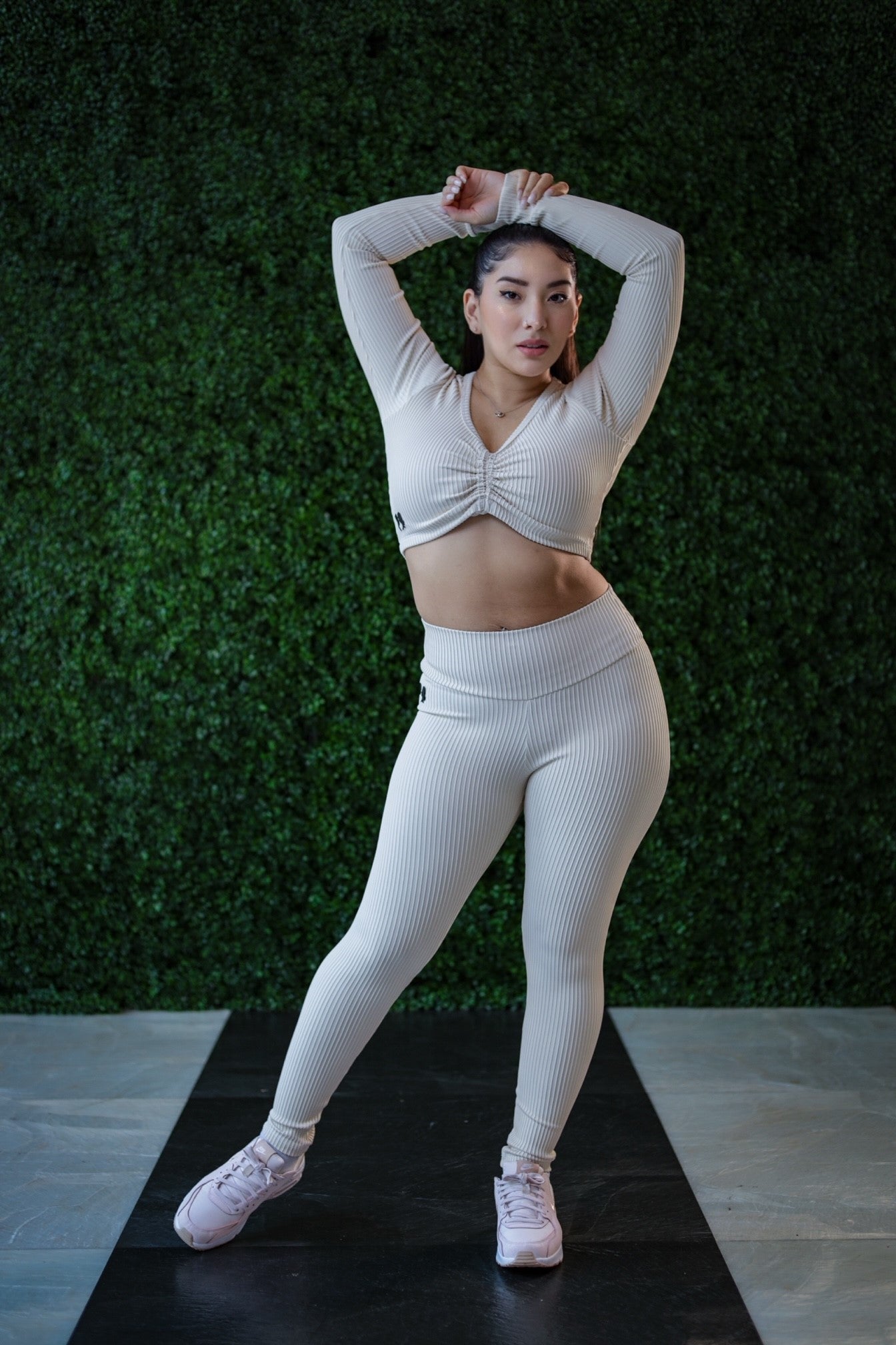 Ribbed Butt Scrunch Legging